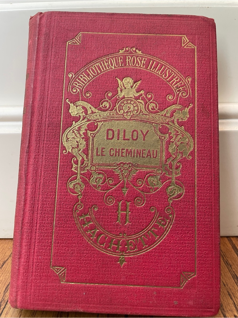 Antique 'Diloy Le Chemineau' Decorative Red Book with Gilt Cover